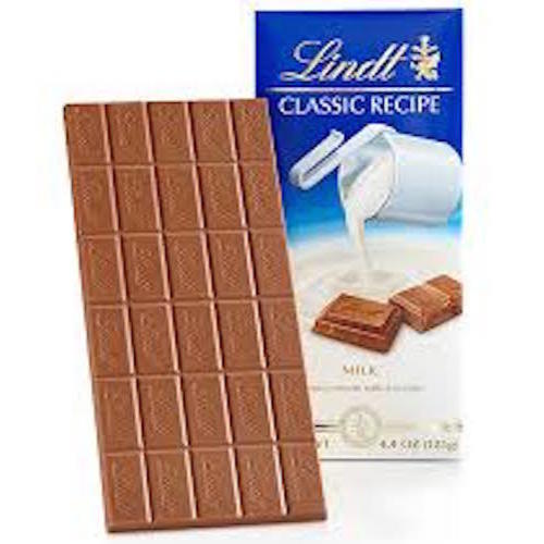 Zoom to enlarge the Lindt Classic Recipe Milk Chocolate Candy Bar