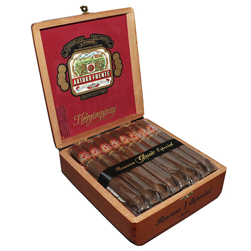 Zoom to enlarge the Cigar Arturo Fuente Hemingway Classic Box Of Twenty-five