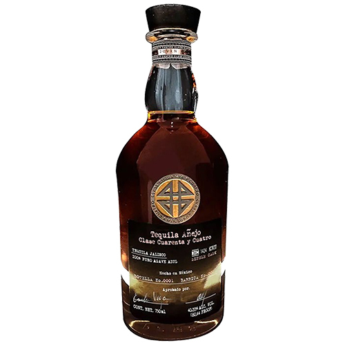 Zoom to enlarge the Tequila Clase Cuarenta Y Cuatro • Anejo